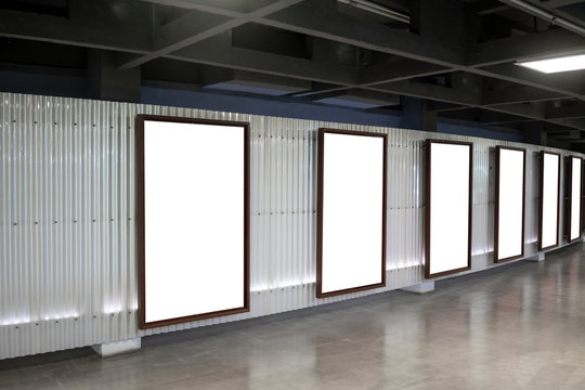 20+ Download Movie Theater Poster Mockup&nbsp;Psd